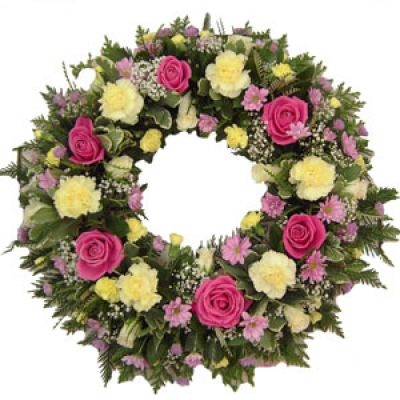 mixed loose wreath - Fresh flowers in colours chosen for a lady or gentleman. Please state your preference.