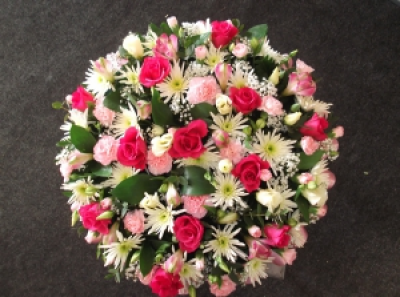 funeral posy - funeral flowers receive our special attention and are hand delivered a few hours prior to the service.